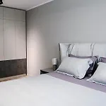 Urban Plaza - Daire 4*