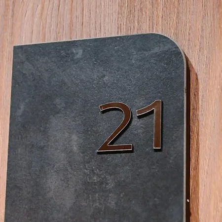 Urban Plaza - Apartman 4*