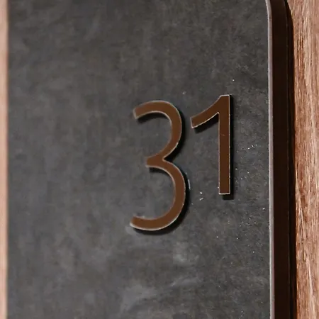 Apartment Urban Plaza - *
