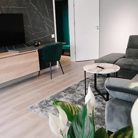 Urban Plaza - 아파트 4*