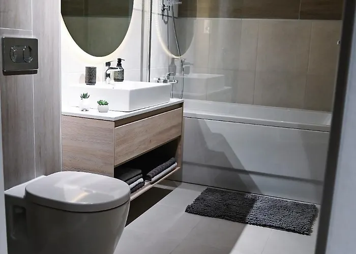 Urban Plaza - Apartman 4*