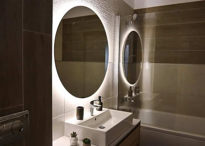 Urban Plaza - Daire 4*